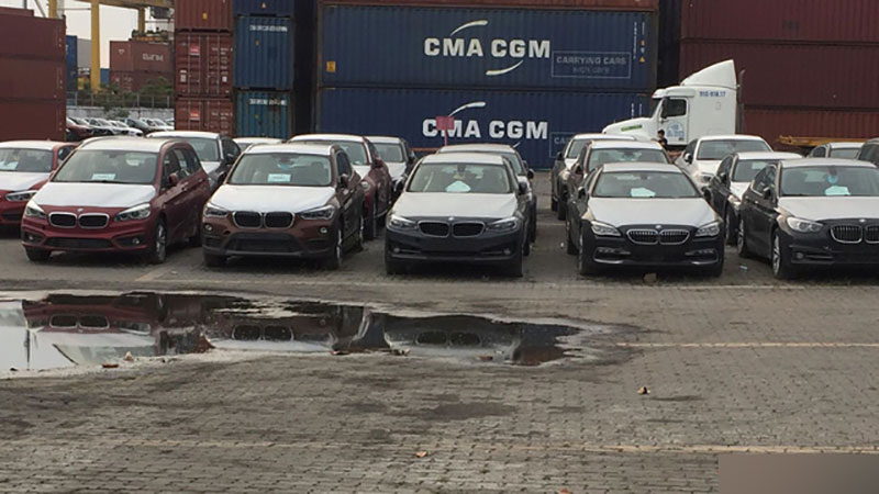 Nóng: Cận cảnh lô xe BMW và MINI đầu tiên của Trường Hải cập cảng tại TP. HCM Nóng: Cận cảnh lô xe BMW và MINI đầu tiên của Trường Hải cập cảng tại TP. HCM